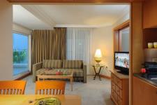 usuites-deluxe-suite-jacuzz-1lkas-ckavzy